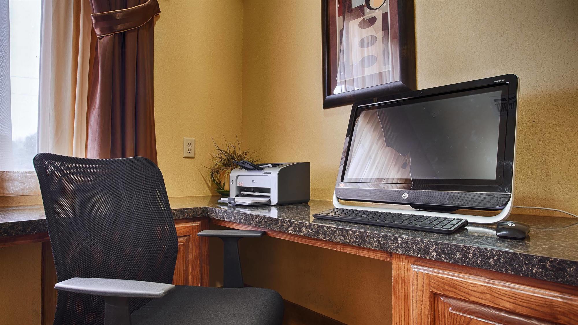 Best Western Littlefield Inn And Suites Exterior photo
